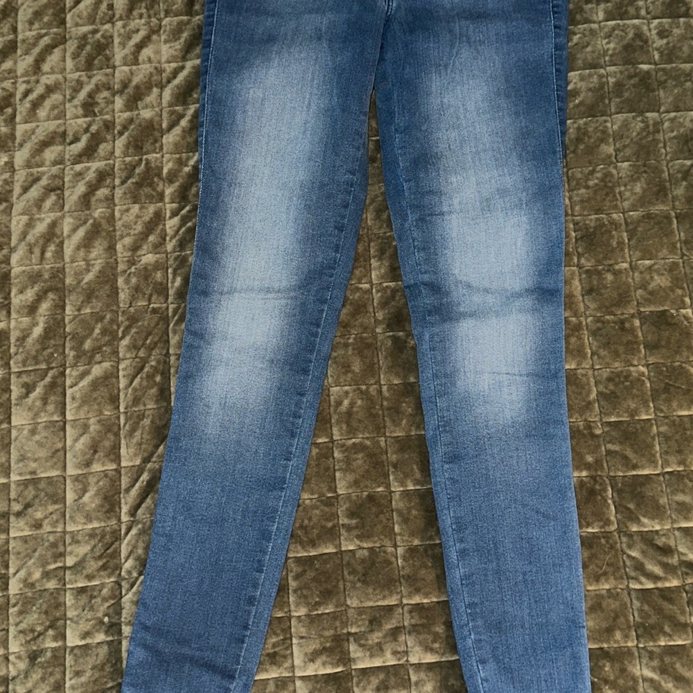 FITJEANS Women's Faded Blue Skinny Jeans